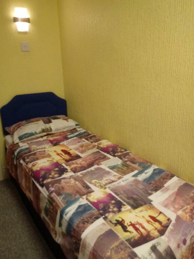 Roachvale Hotel Blackpool Bagian luar foto